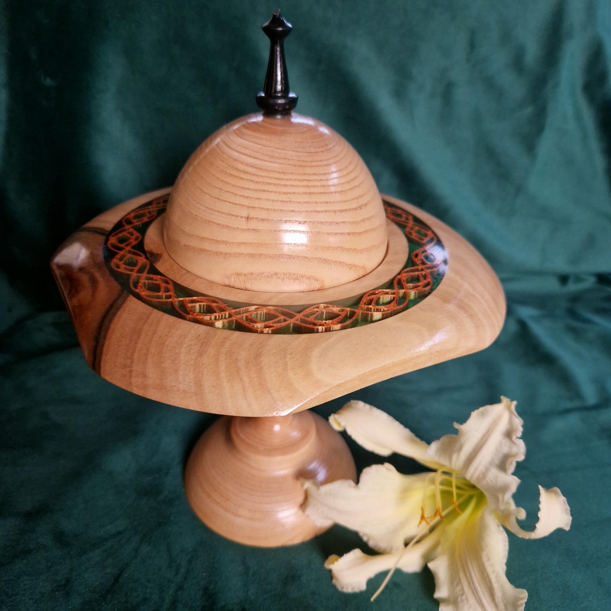 cenna drewniana bombonierka 79292e497e7ce2a85f3350a3cfb4d2f1