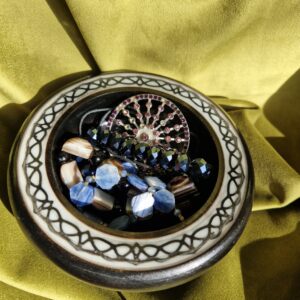 ff28dc8bd0b0f3b542f63a2eb40eab84