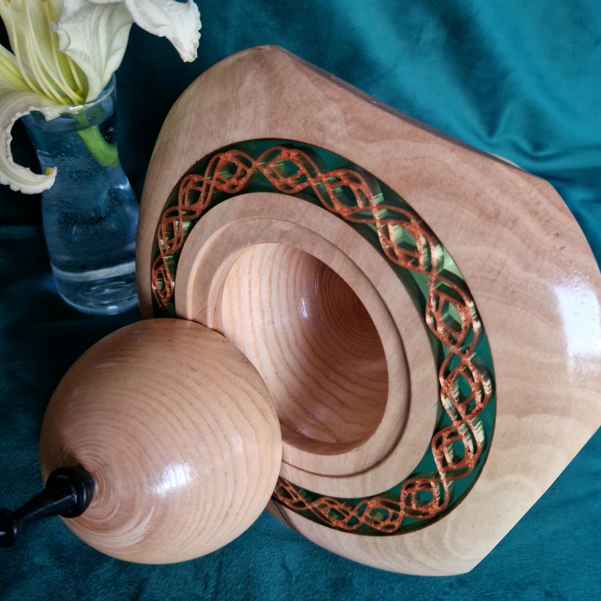 cenna drewniana bombonierka 5af0ee045a670e2a9915c93f15019cc0