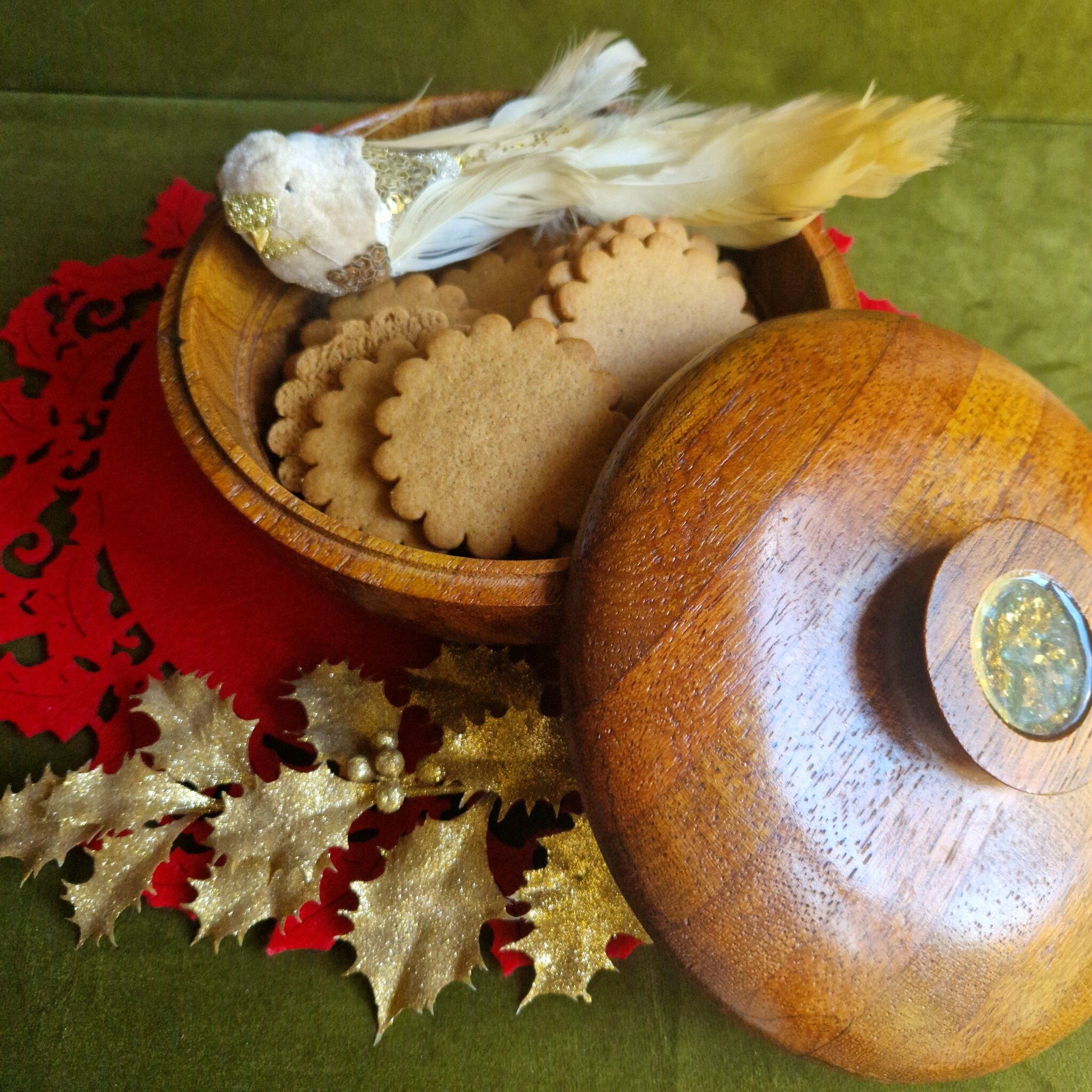 szatułka medei na zioła 4b73fdf500f59caa1356fc2b9bd078a9