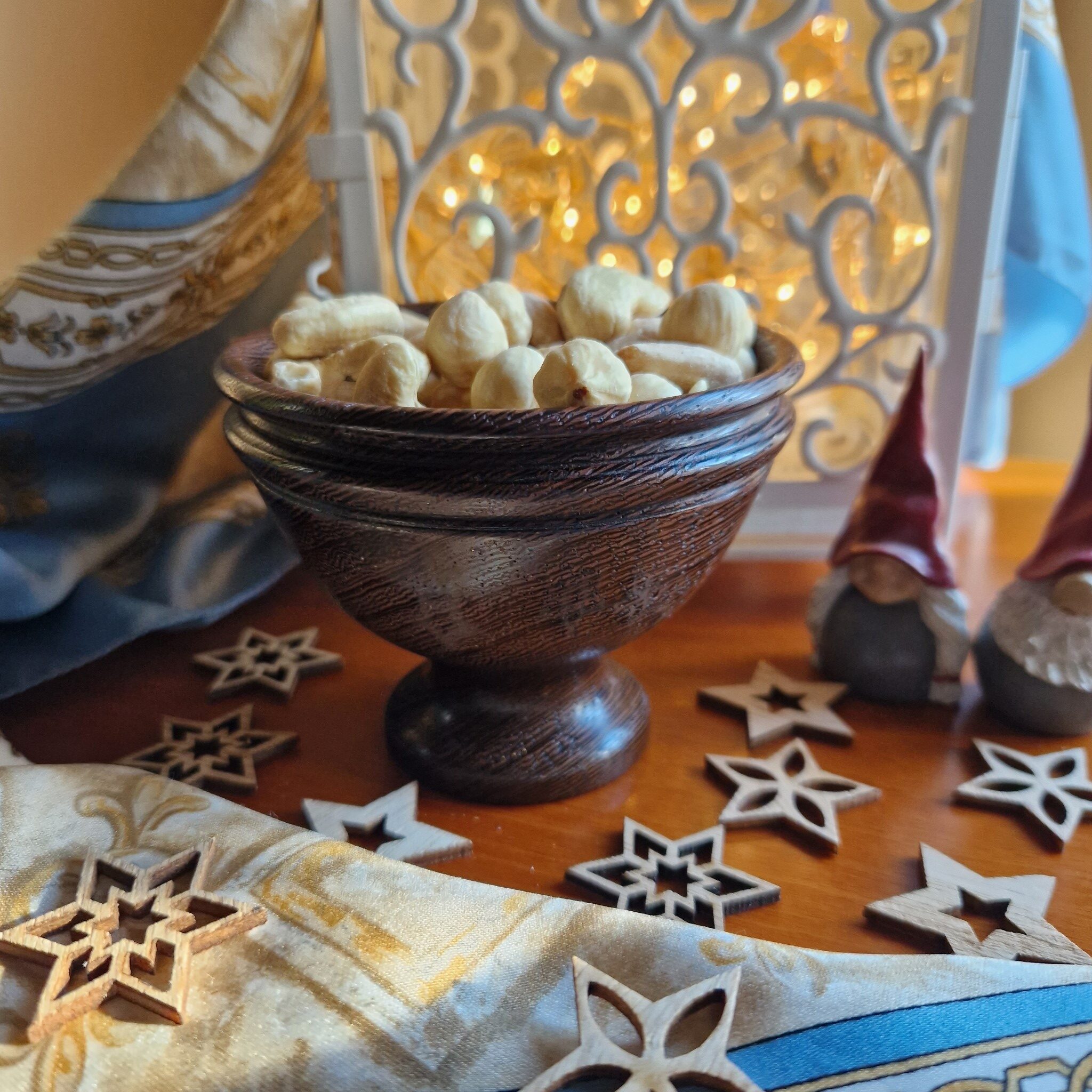 miska z ciemnego orzecha (mała) 7d865e0c7a8d9e1b07414310407e13aa